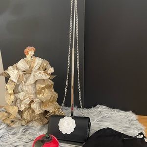 GONE! Authentic Chanel crossbody chain link